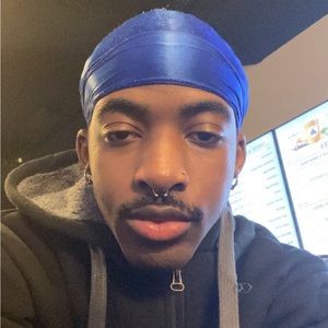 Meet your Posher, Jonathan